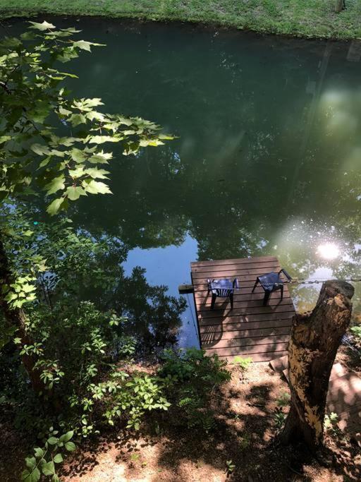גטלינבורג The Fishing Hole Cabin - Sage Vacations מראה חיצוני תמונה