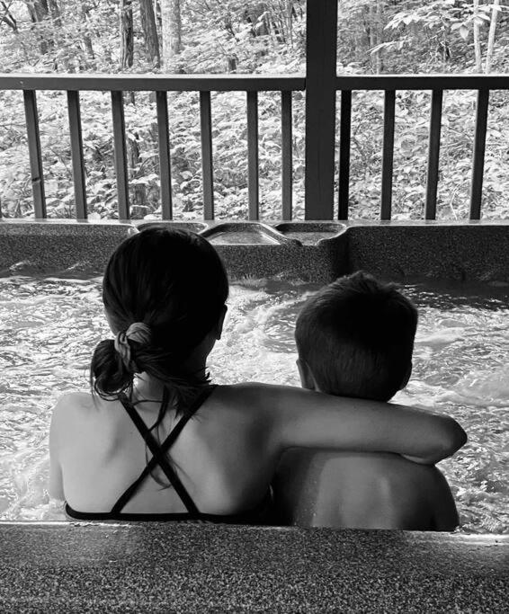גטלינבורג The Fishing Hole Cabin - Sage Vacations מראה חיצוני תמונה